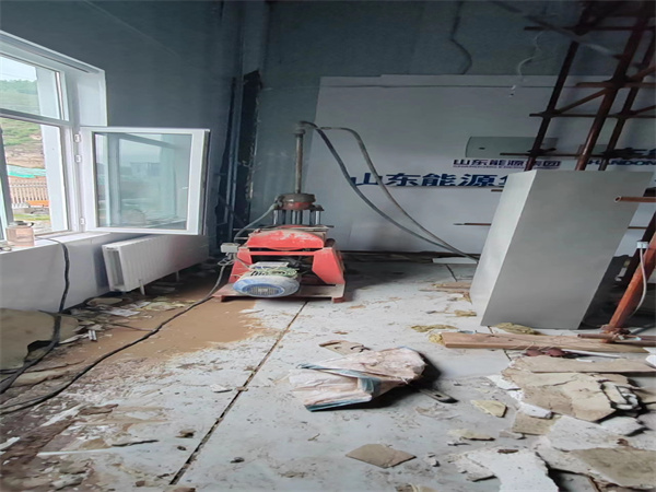 藁城地基基础下沉墙体裂缝加固注浆顶升施工